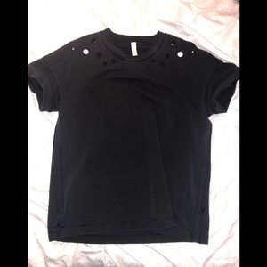 lululemon black top w/ holes